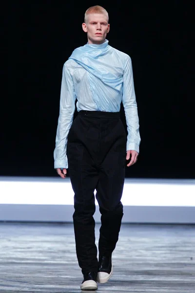 Look 5
